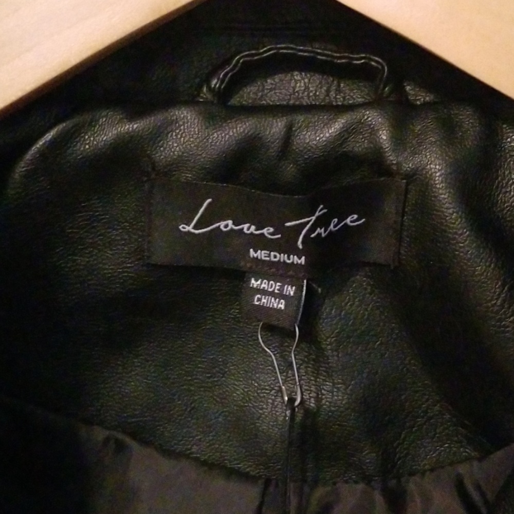 Faux black leather jacket. - Picture 3 of 4